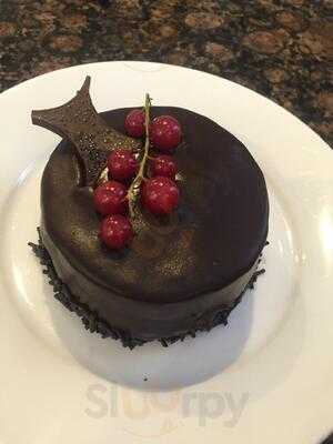 Κωνσταντινίδης