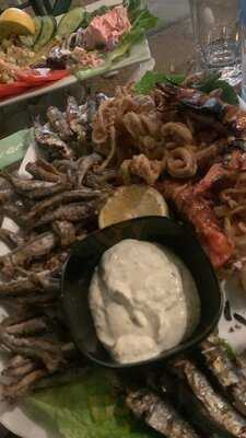 Ταβέρνα Αμμόλοφος