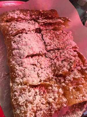 Μπουγατσάδικο η Θεσσαλονίκη