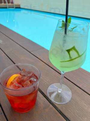 Air Lounge Bar & Restaurant