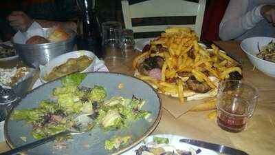 Τα Μπρουσκουνια