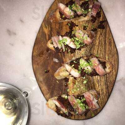 Buñuel Uptempo Bistro