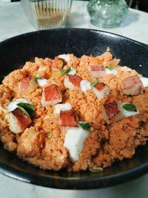 Buñuel Uptempo Bistro