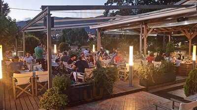 Γεύομαι Μαγεύομαι