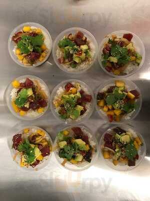 Poke Hawaiian Sushi