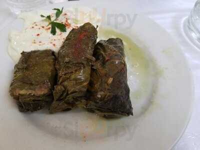 Ταβέρνα Μπαϊρακτάρης σταθμός