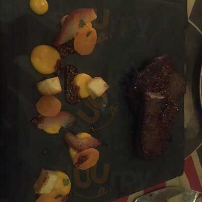 Το Θείο Τραγί