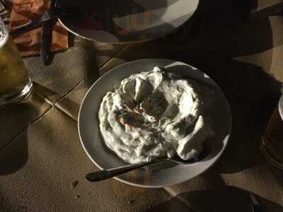 Παραδοσιακό Εστιατόριο Ζερβας