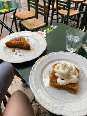 Τα Σερμπέτια στου Ψυρρή