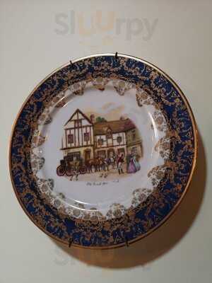 Ταβέρνα Λευκά