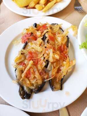 Ταβέρνα Λευκά