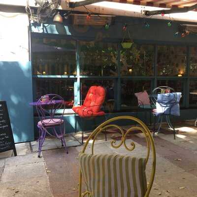 Petite Fleur Παγκράτι