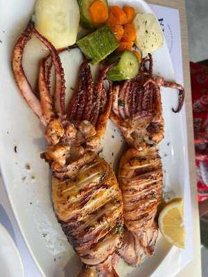 Δωρα Ψαροταβερνα