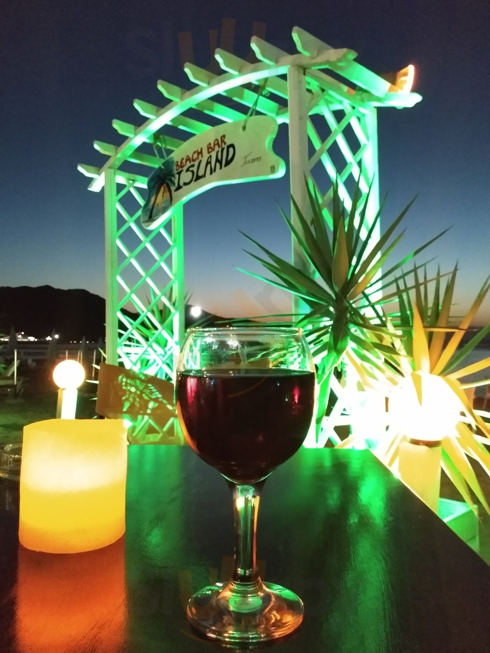 Beach Bar Island
