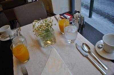 O&b Athens All Day Bar Restaurant