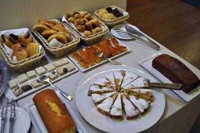 O&b Athens All Day Bar Restaurant