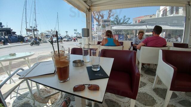 La Strada Cafe