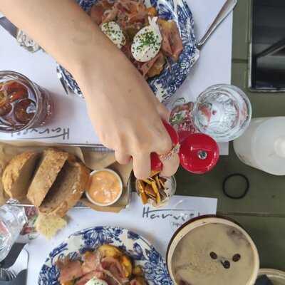 Harvest Coffee & Wine