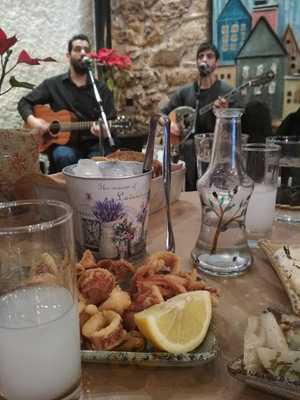 Άνοιξη παρά Τέταρτο