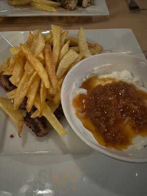 Το Καφενειο