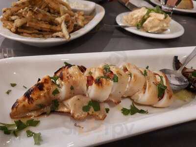 Ψαροταβέρνα Η Τρατα