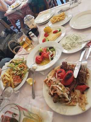 Μισό Πιθάρι