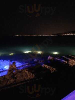 Veghera Club Restaurant