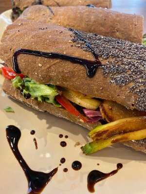 Bollard Coffee & Food