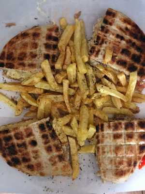 Τσαντάκιας