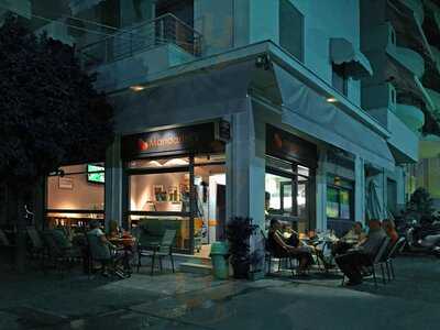 Mandarini's Café Bar