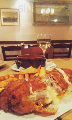 Παξιμαδοκλέφτρα