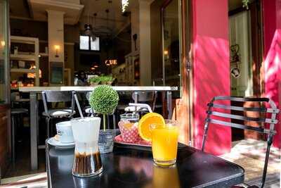 Cue Bistro