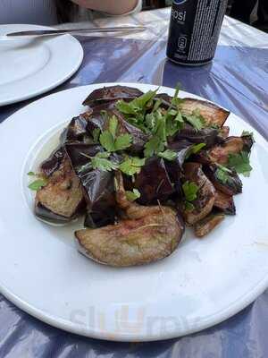 Ταβέρνα Μπαϊρακτάρης σταθμός