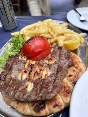 Ταβέρνα Μπαϊρακτάρης σταθμός