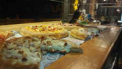 Capone’s Street Bar Pizza