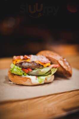 Spook All Day Cafe & Eatery