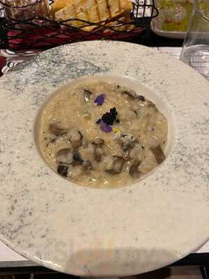 Συμπόσιο Resto Bar