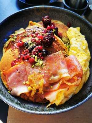 Picky Coffee & Brunch