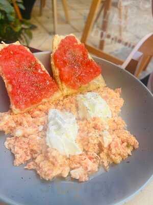 Picky Coffee & Brunch