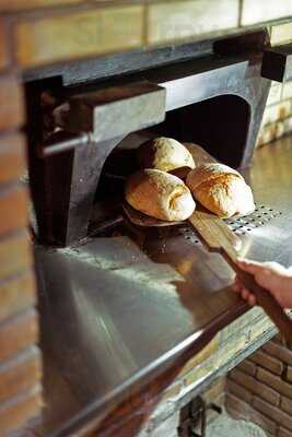 Παπαδάκης Καφές-Άρτος-Γλυκό
