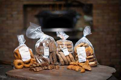 Παπαδάκης Καφές-Άρτος-Γλυκό