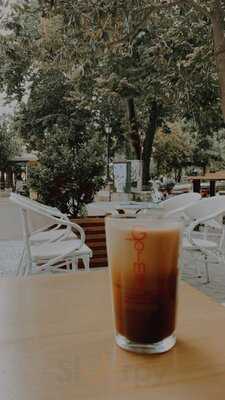 Central Caffe & Eatery