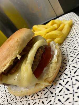 Central Caffe & Eatery