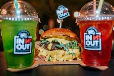 In 'n Out Foodtruck Project