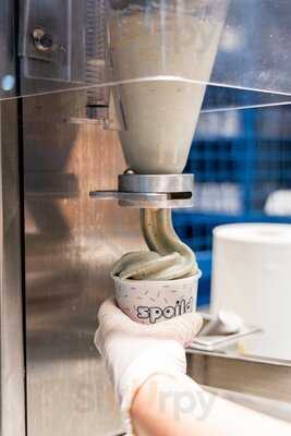 Spoild Twisted Cream Bar