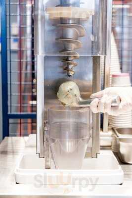 Spoild Twisted Cream Bar