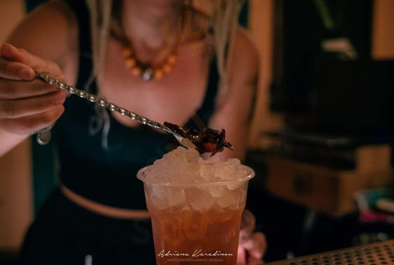 Alobar Eco Cocktail Bar