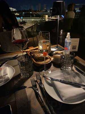 Mappemonde Bar & Lounge