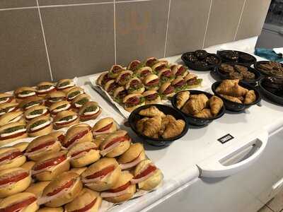 Coffee Berry Ampelokipoi