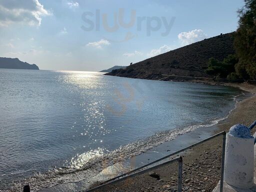 Popi's Taverna